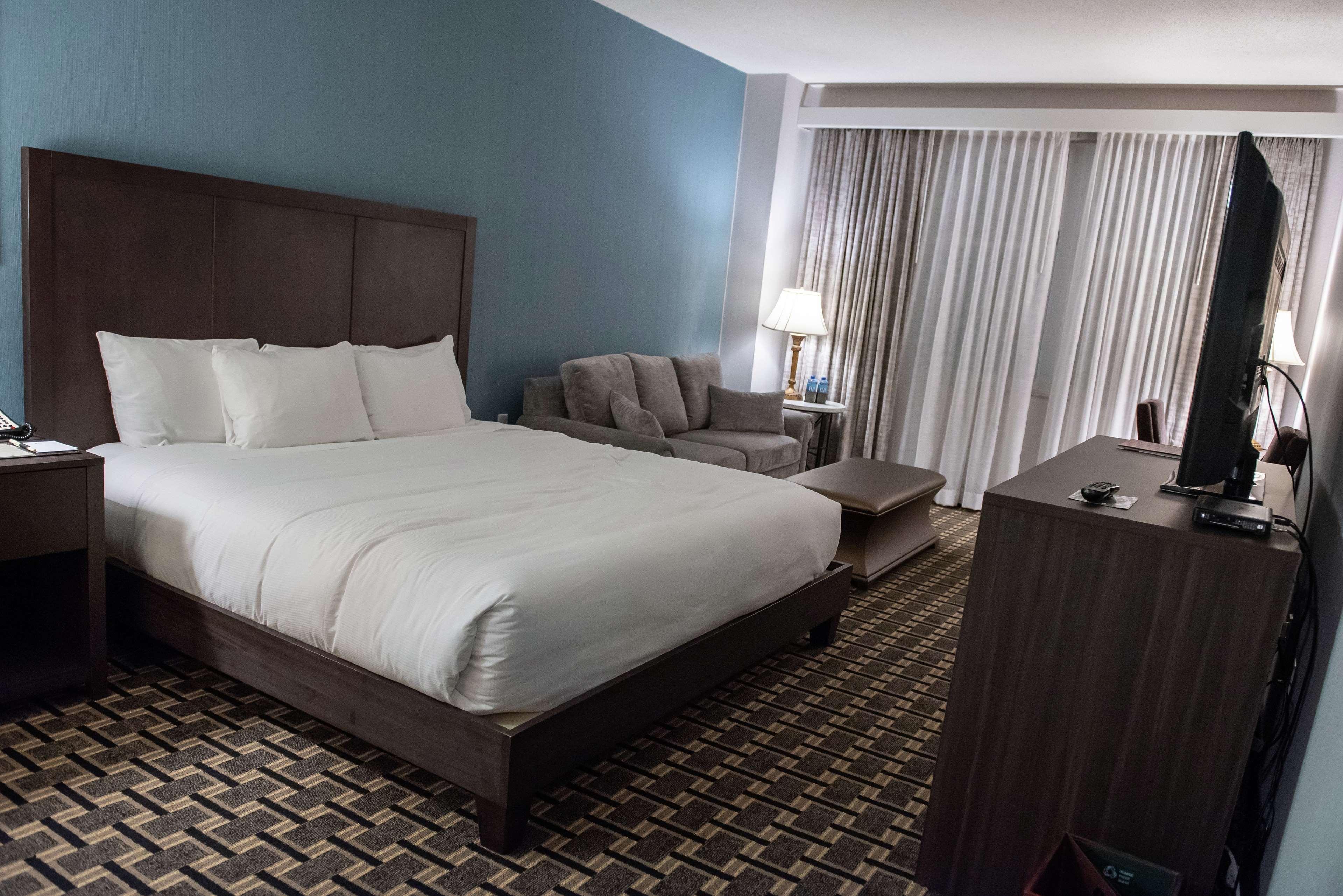 Inn At The Colonnade Baltimore - A Doubletree By Hilton Hotel Exterior photo