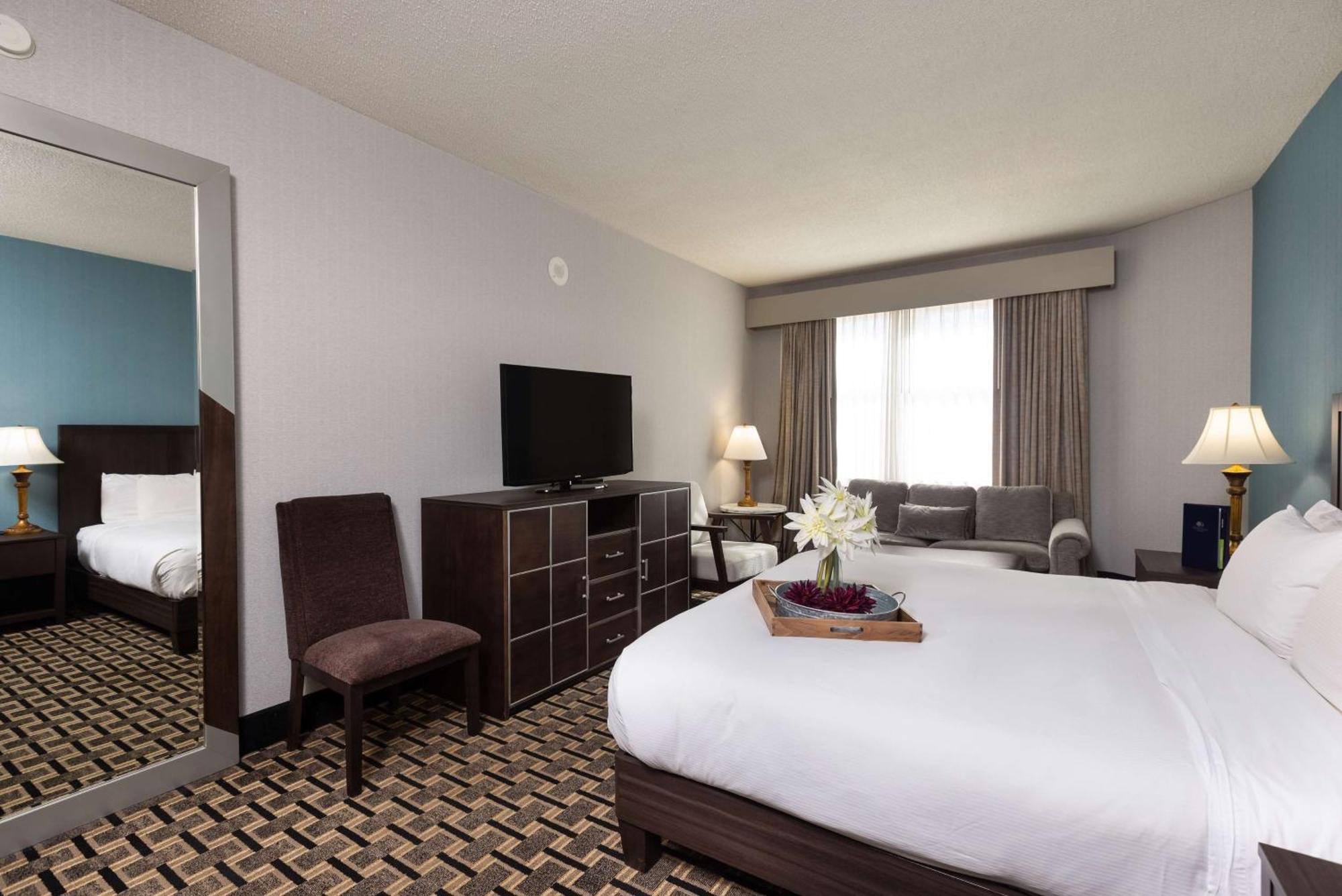 Inn At The Colonnade Baltimore - A Doubletree By Hilton Hotel Exterior photo